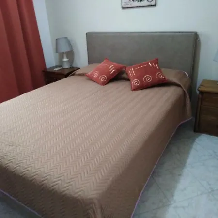 Haraki Beach Apartmán *